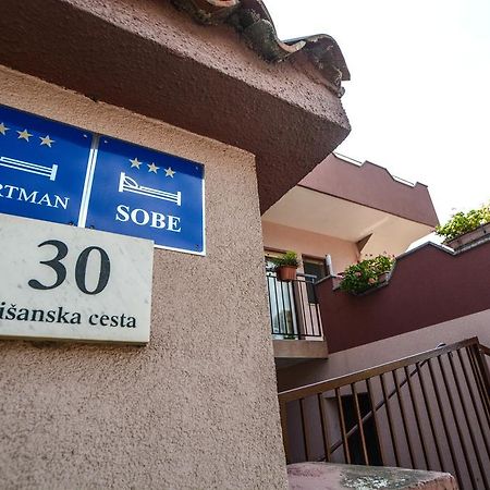 Apartments Ema Pula Exterior photo